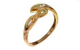 Ring 2.96g 750/- Gelbgold mit 3 Diamanten zus. ca. 0.05 ct.. Ringgroesse ca. 54