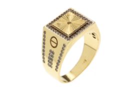 Ring 9.24g 585/- Gelbgold mit Zirkonia. Ringgroesse ca. 64