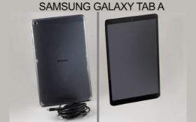 Samsung Galaxy Tab A mit Ladekabel und ohne Karton