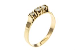 Ring 2.48g 585/- Gelbgold mit 3 Diamanten zus. ca. 0.30 ct.. Ringgroesse ca. 61