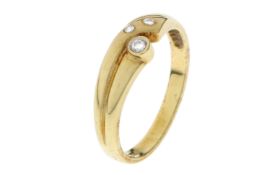 Ring 2.65g 585/- Gelbgold mit 3 Diamanten zus. ca. 0.08 ct.. Ringgroesse ca. 54