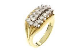 Ring 8.39g 585/- Gelbgold und Weissgold mit 19 Diamanten zus. ca. 1.33 ct.. Ringgroesse ca. 54