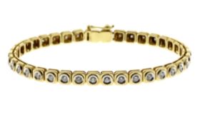 Armband 19.5g 750/- Gelbgold mit 37 Diamanten zus. ca. 1.10 ct.. Laenge ca. 18.50 cm