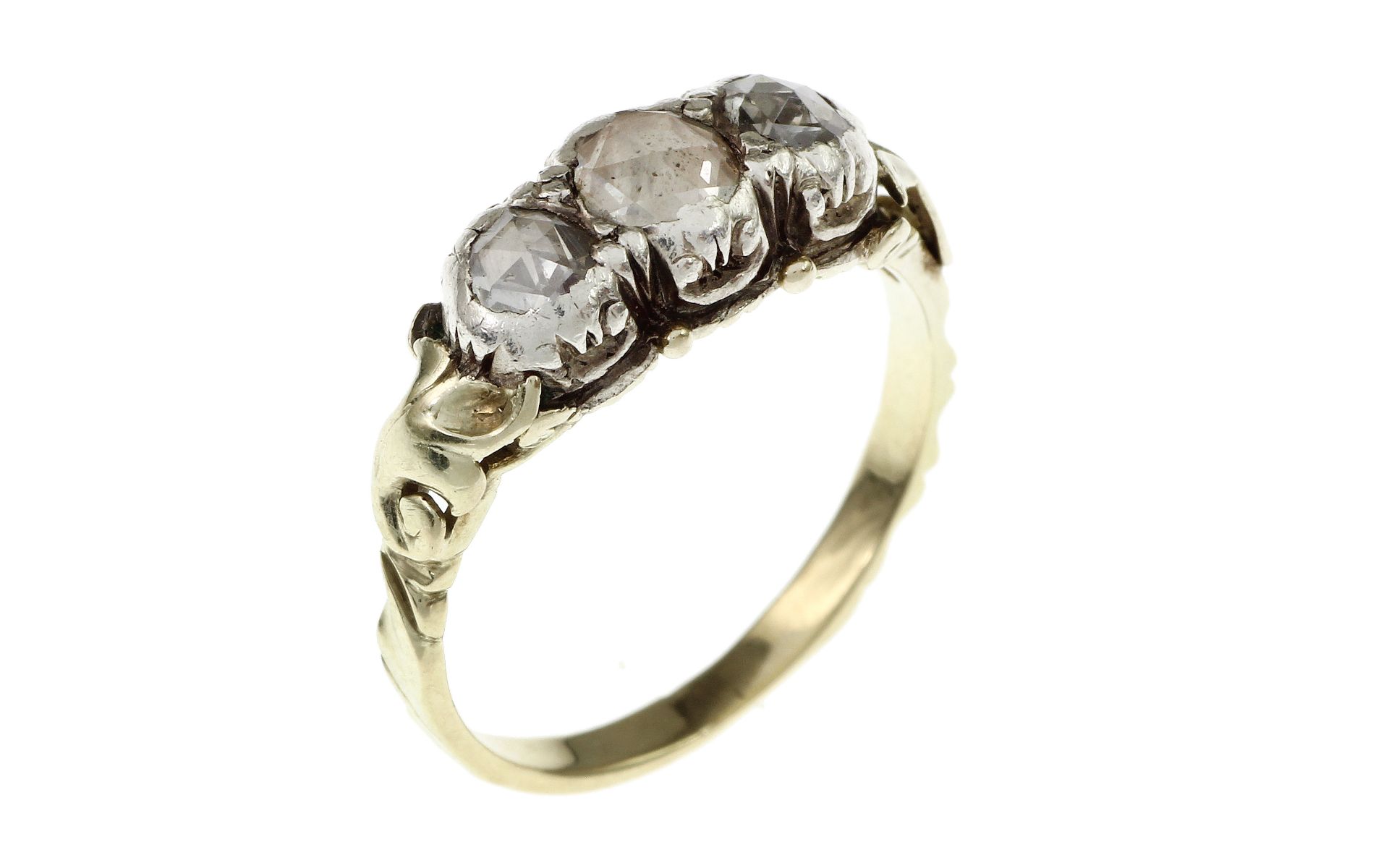 Ring 2.59g 585/- Gelbgold und Weissgold mit 3 Diamanten zus. ca. 0.55 ct. im Rosenschliff. Ringgroes