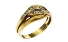 Ring 2.31g 585/- Gelbgold und Weissgold. Ringgroesse ca. 59