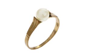 Ring 1.24g 333/- Gelbgold mit Perle. Ringgroesse ca. 53