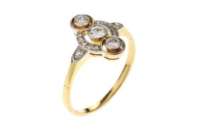 Ring 3.24g 750/- Gelbgold und Weissgold mit 3 Diamanten zus. ca. 0.35 ct. und 12 Diamanten zus. ca. 