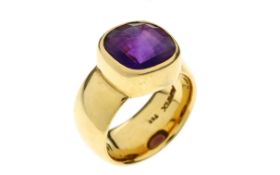 Ring 18.16g 750/- Gelbgold mit Amethyst. Ringgroesse ca. 55