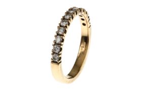 Ring 3.91g 585/- Gelbgold mit 13 Diamanten zus. ca. 0.65 ct.. Ringgroesse ca. 60