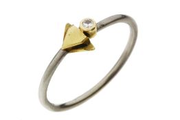 Ring 2.29g 750/- Gelbgold und 950/- Platin mit Diamant ca. 0.03 ct.. Ringgroesse ca. 55