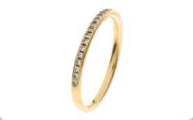 Ring 1.35g 585/- Gelbgold mit 26 Diamanten zus. ca. 0.26 ct.. Ringgroesse ca. 49