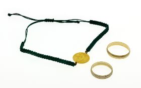 2 Ringe. 1 Stoffarmband mit Goldteil 5.1g 585/- Gelbgold