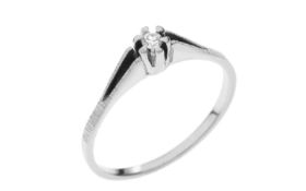 Ring 1.78 gr. 585/- Weissgold mit Diamant 0.04 ct G/si Ringgroesse 57