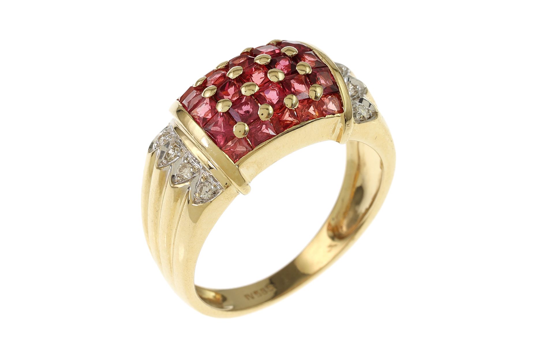 Ring 6.45g 585/- Gelbgold mit 8 Diamanten zus. ca. 0.08 ct. und Rubinen. Ringgroesse ca. 62