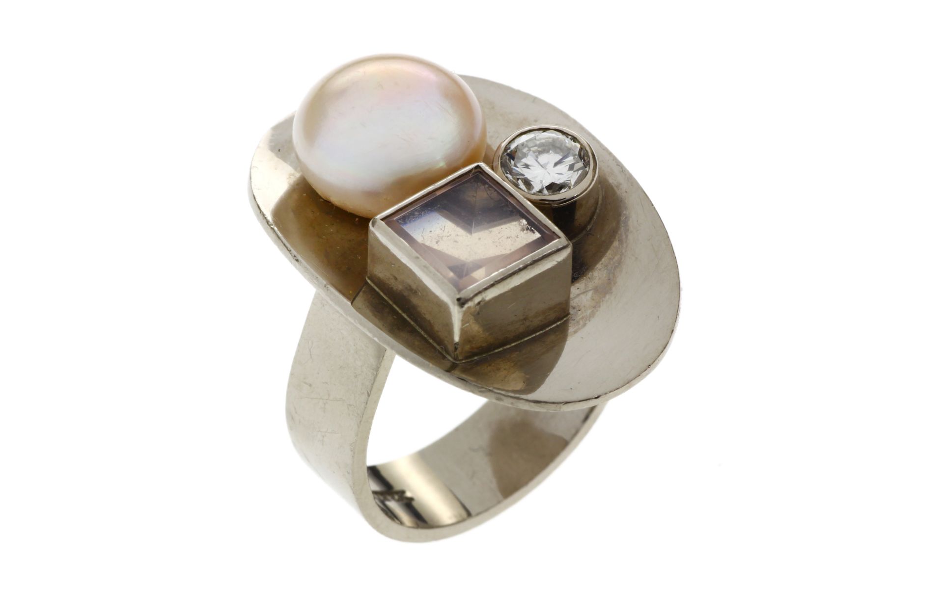 Ring 16.05g 750/- Weissgold mit Diamant ca. 0.50 ct. F/vs1. Bergkristall und Perle. Ringgroesse ca. 