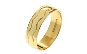 Ring 4.68g 585/- Gelbgold mit Gravur. Ringgroesse ca. 61