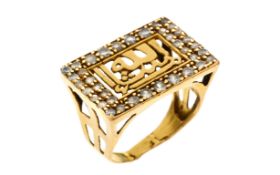 Ring 6.93g 900/- Gelbgold mit Zirkonia. Ringgrousse ca. 57