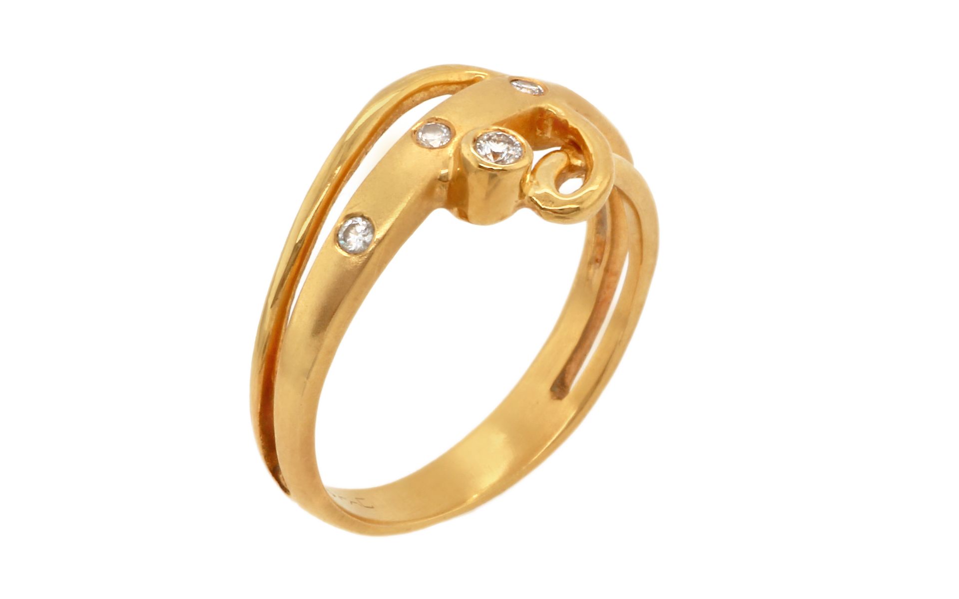 Ring 3.28g 585/- Gelbgold mit 5 Diamanten zus. ca. 0.12 ct.. Ringgroesse ca. 54