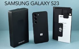 Samsung Galaxy S23 128GB mit Box und Zubehoer