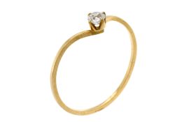 Ring 0.79g 585/- Gelbgold mit Diamant ca. 0.10 ct.. Ringgroesse ca. 55
