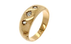 Ring 6.62g 585/- Rotgold mit 3 Diamanten zus. ca. 0.20 ct.. Ringgroesse ca. 57