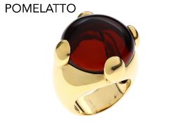 Pomellato Ring 26.1g 750/- Gelbgold mit Granat. Ringgroesse ca. 53
