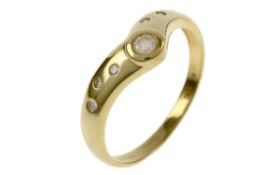 Ring 3.08g 585/- Gelbgold mit 7 Diamanten zus. ca. 0.20 ct.. Ringgroesse ca. 63