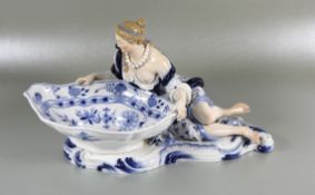 Meissen Frauenfigur mit Schale