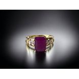 A ladies 9ct Gold Diamond & Ruby Ring. Size O