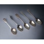 A COLLECTION OF FIVE GEORGE III & VICTORIAN STERLING SILVER TEASPOONS. ALL WITH BRITISH HALLMARKS.