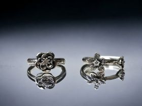 2 x stack ring co. 925 silver CZ daisy rings Size J