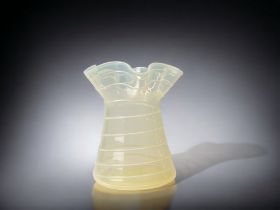 A JAMES POWELL WHITEFRIARS RIBBED STRAW OPAL GLASS VASE. HEIGHT - 10.5CM