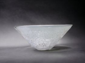 A VINTAGE ORREFORS GLASS 'GUINEA-FOWL' ACID GROUND FRUIT BOWL. 9.5 X 23CM