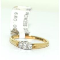 A 9ct Gold Ladies Princess Cut 3 Stone Diamond Ring. BNWT original price £680 size O,