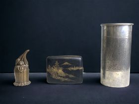 A JAPANESE MIXED METAL DAMASCENE CIGARETTE CASE. TOGETHER WITH ALTON PEWTER VASE AND A METAL BELL.