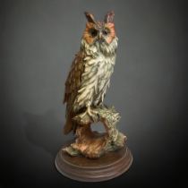A GIUSEPPE ARMANI OWL FIGURE. HEIGHT - 31CM