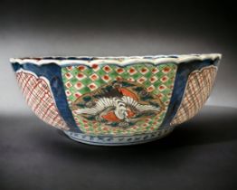 A LARGE 19TH CENTURY JAPANESE ARITA IMARI PORCELAIN FRUIT BOWL. MEIJI PERIOD. PAINTED PANELS