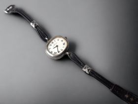 A VINTAGE STERLING SILVER RICHARDS-ZEGER (FRANCE) LADIES WRISTWATCH.