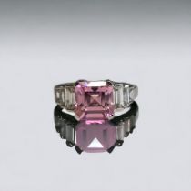 9ct white gold pink Tourmaline ring size L