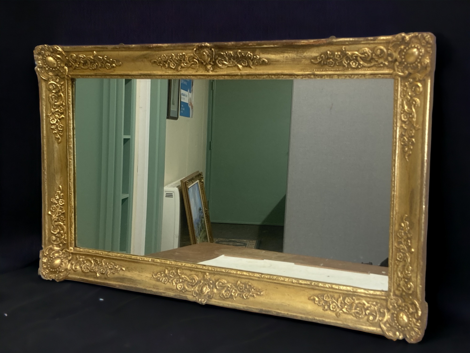 A 19TH CENTURY GILTWOOD MIRROR. 107 X 64 CM MIRROR AS BEEN REPLACED. - Image 4 of 4
