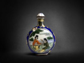 A Chinese hand painted enamels snuff bottle. Qing dynasty. Height - 6.5cm