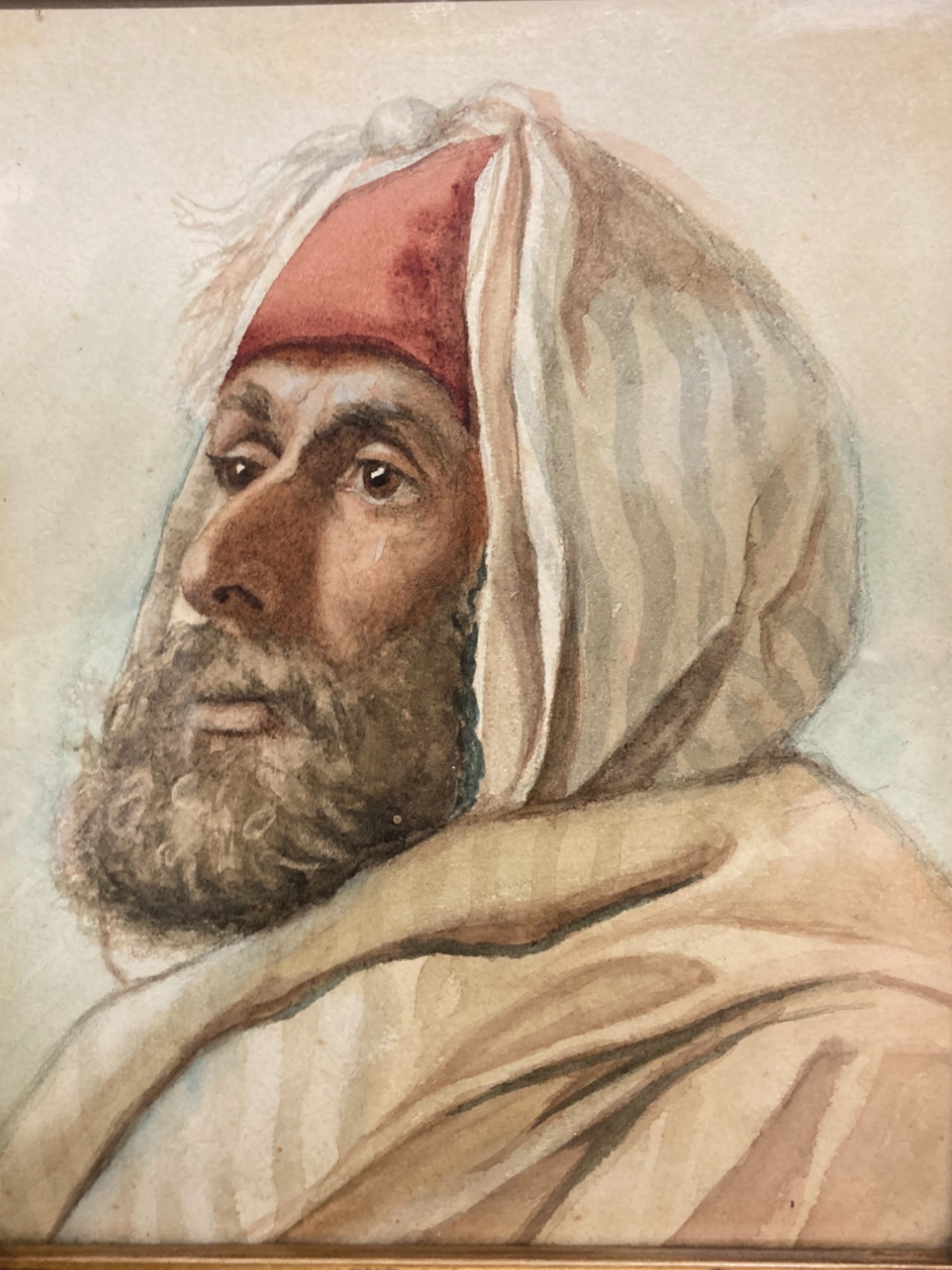 A 19TH CENTURY ORIENTALIST WATERCOLOUR PAINTING, DEPICTING A PORTRAIT OF AN ARAB MAN. IN GILT FRAME. - Image 2 of 3