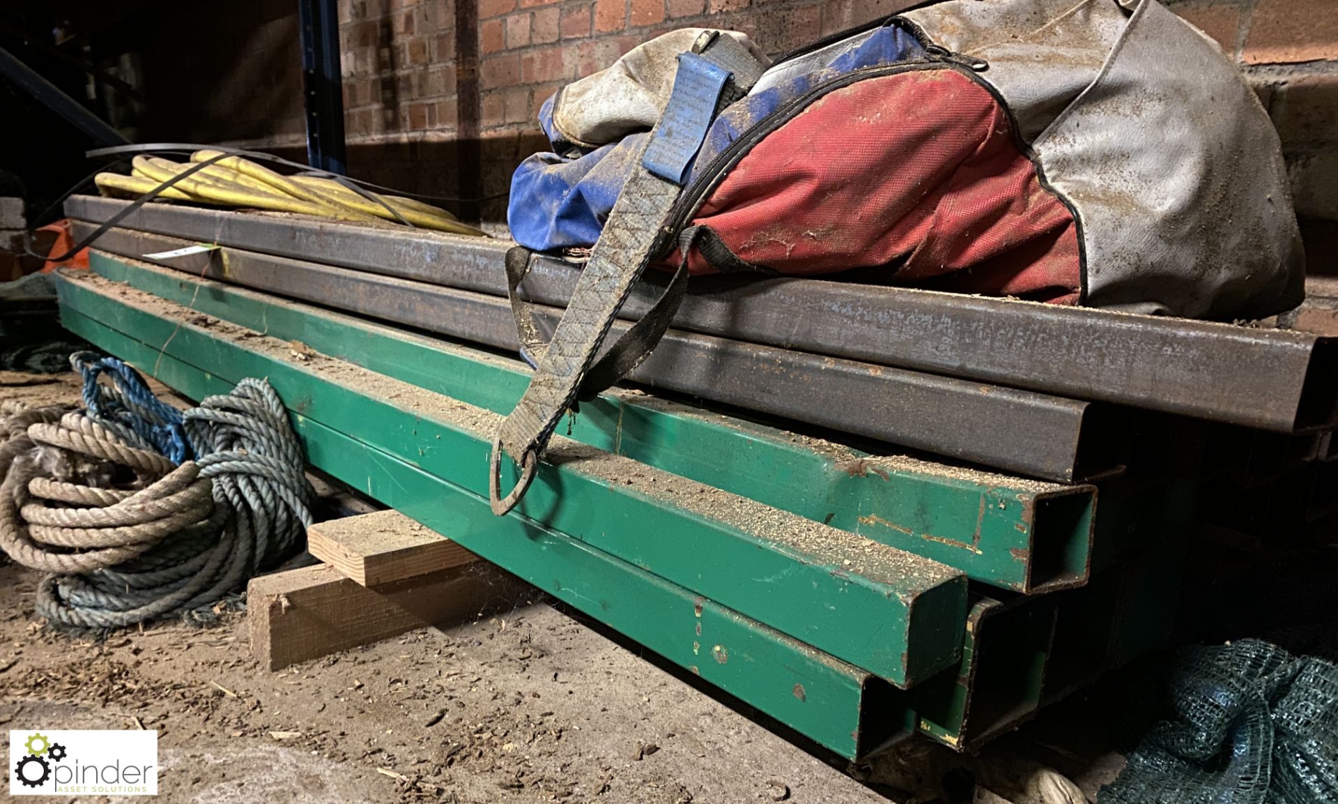 Quantity Fabricated Fence Posts, to 2 shelves - Bild 3 aus 8