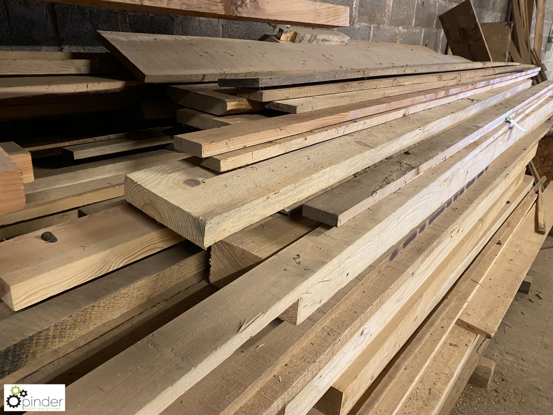 Large quantity Softwood/Hardwood Cut Beams, Boards and Lengths, up to 4000mm - Image 4 of 9
