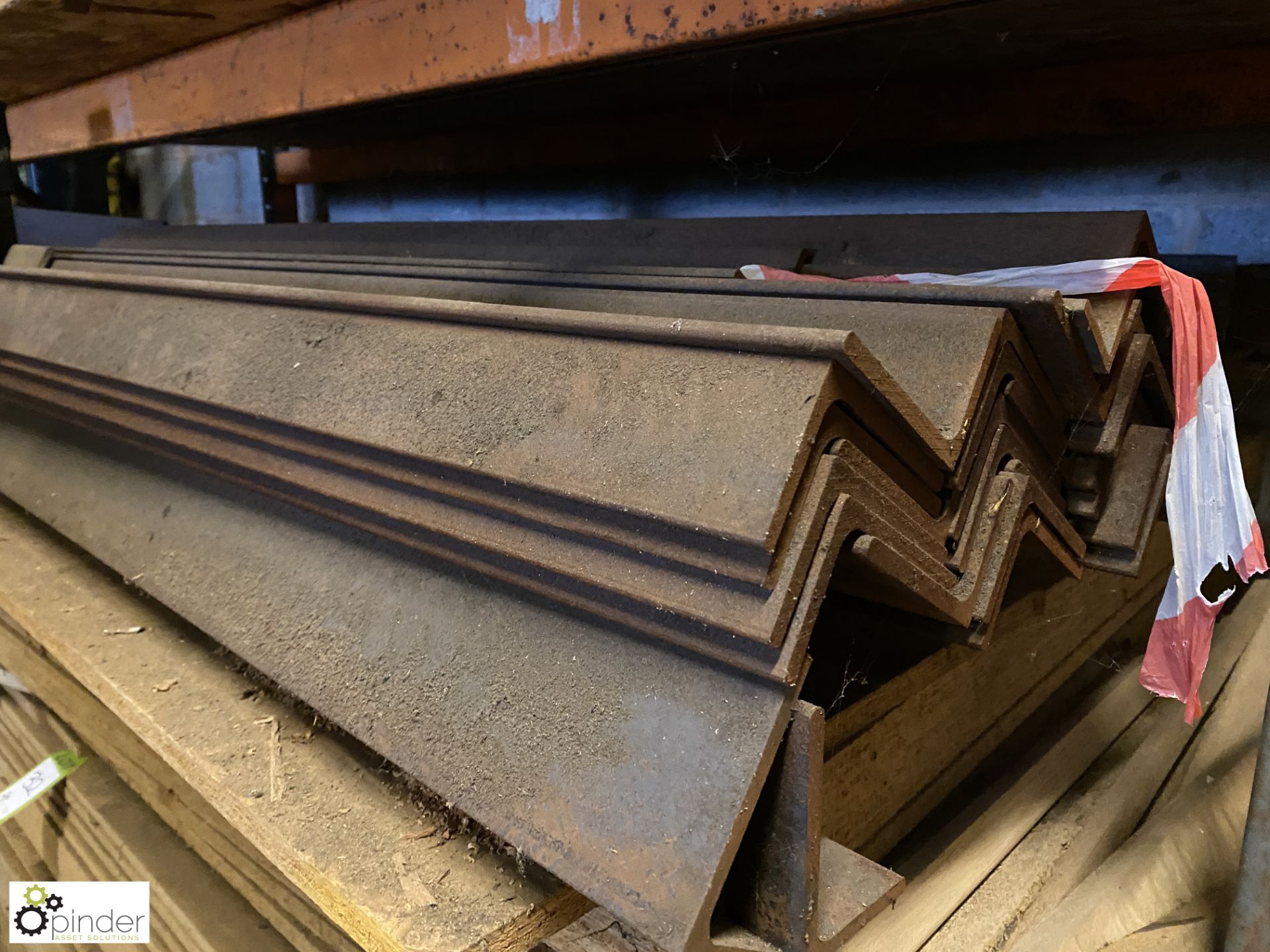 Quantity Steel Angle, 1000mm; 1200mm and 1500mm lengths, to 3 piles - Image 6 of 10