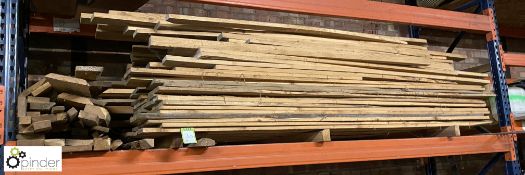 Quantity various Softwood/Hardwood Cut Boards, to shelf, up to 2500mm