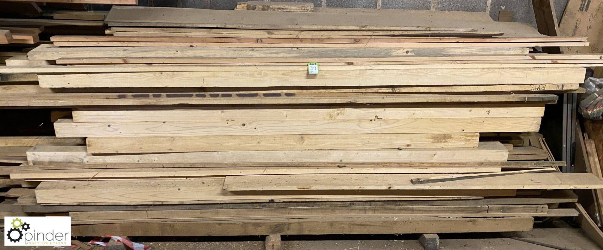 Large quantity Softwood/Hardwood Cut Beams, Boards and Lengths, up to 4000mm - Image 2 of 9