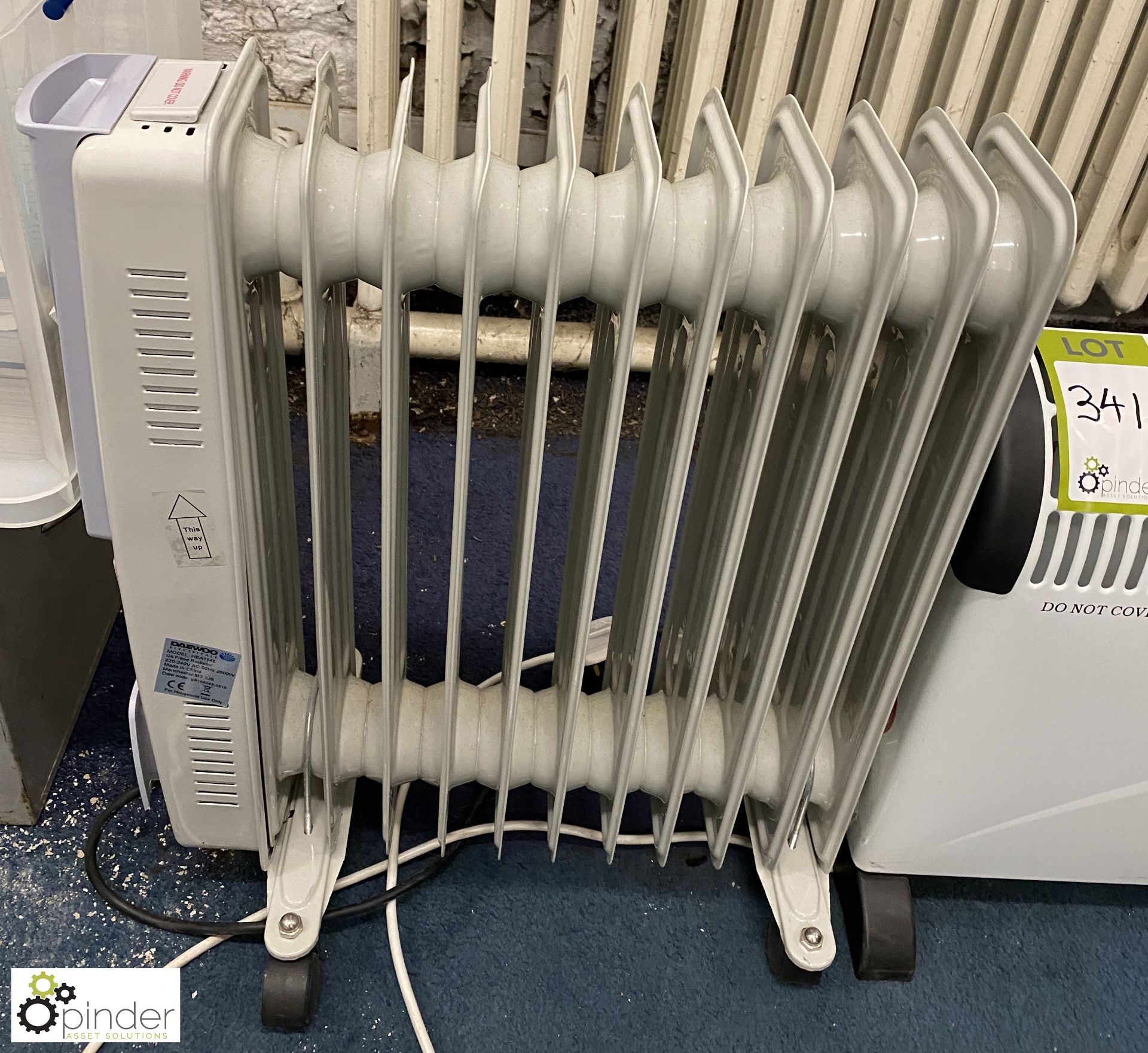 2 various Electric Radiators, 240volts - Image 3 of 5