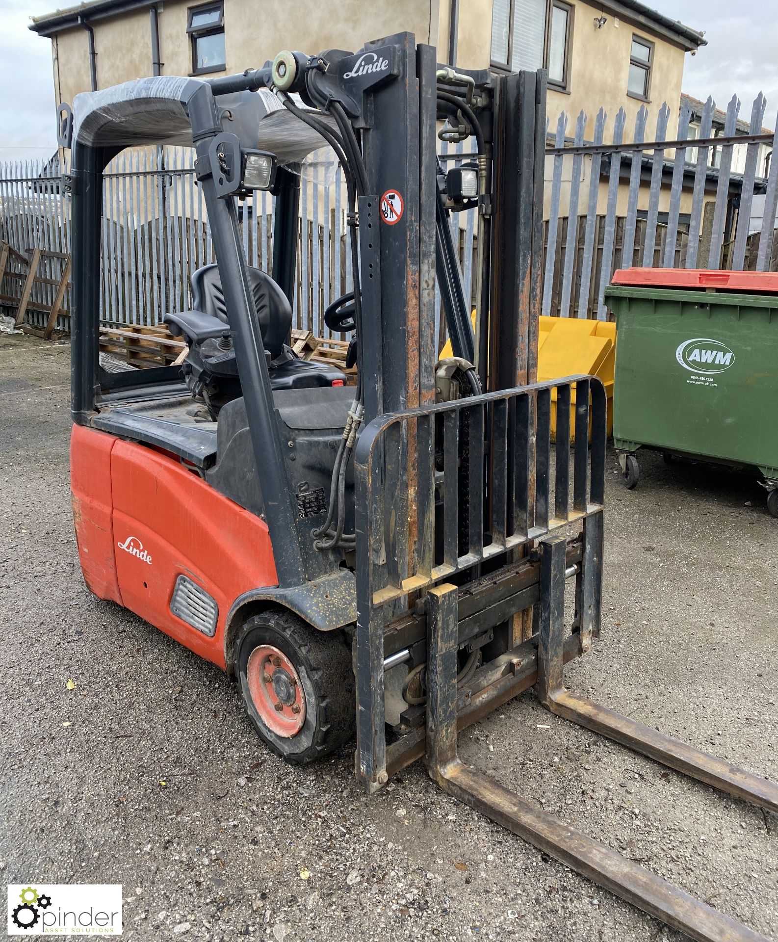 Linde E14-01 3-wheel cantilever Electric Forklift Truck, 1400kg lift duplex clearview mast, closed - Image 3 of 18