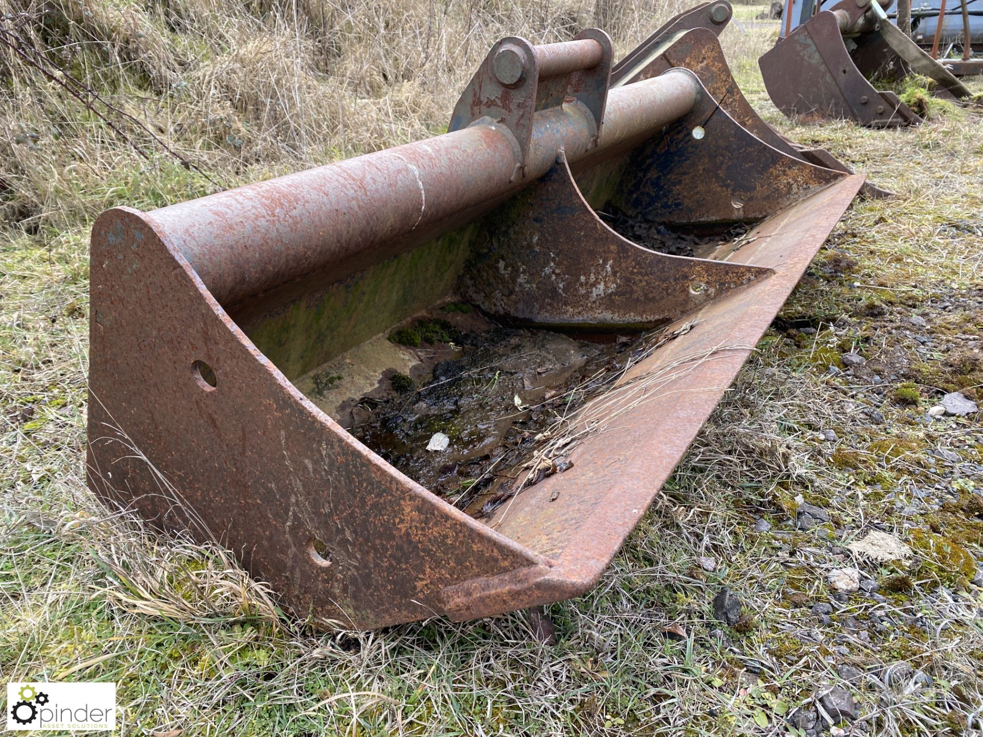 Drainage Bucket, for Kubota 1480mm wide (LOCATION: Wolverton) - Image 3 of 5